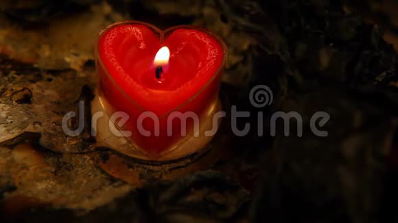 红心蜡烛灰烬高清镜头视频的预览图