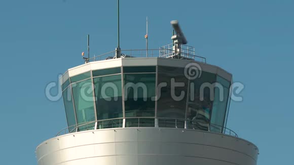 空中交通管制塔4k视频的预览图