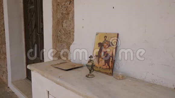 古希腊教堂入口图标和圣杯视频的预览图