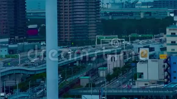 东京阿里亚克市城市街道的时间推移白天的长镜头视频的预览图