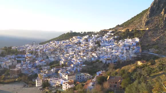 著名的麦地那蓝城主厨日落时分摩洛哥时间流逝4k视频的预览图