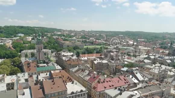 利沃夫在夏天视频的预览图