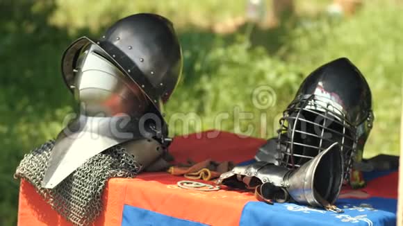 中世纪骑士的帮助视频的预览图
