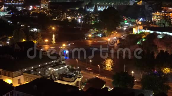 梅特基桥夜景第比利斯夜间概况视频的预览图