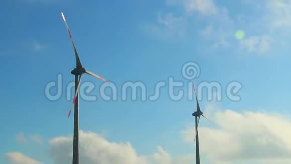 现代风车的时间流逝自然能量的来源视频的预览图