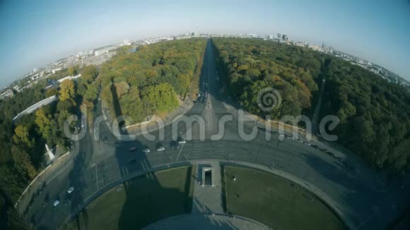 从胜利柱向德国柏林主要城市地标的Fisheye镜头视图视频的预览图