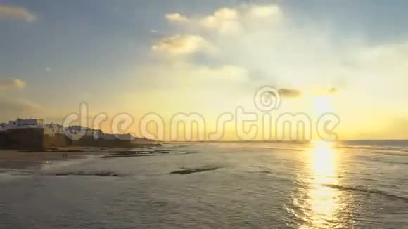 摩洛哥大西洋小阿西拉城日落视频的预览图