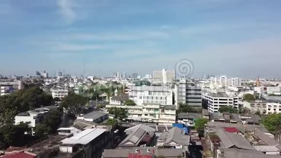 曼谷在瓦特斯拉科特拉贾瓦拉维哈拉的山顶上视频的预览图