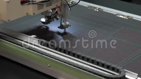 缝纫机控制电脑自动缝纫机自动机器刺绣数控机器人技术视频的预览图