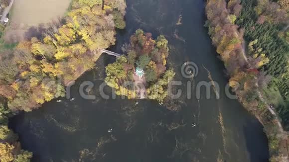 从无人机到乌克兰乌曼市国家树木公园的空中全景视频视频的预览图