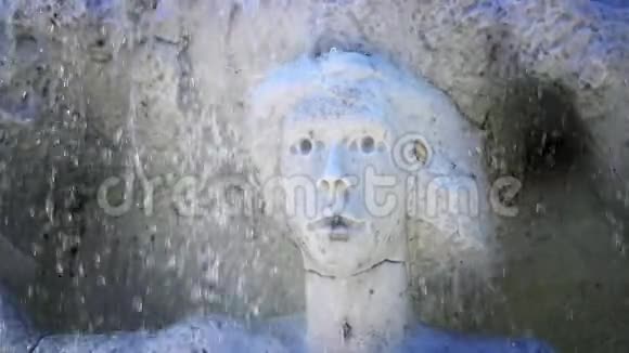 法兰克福喷泉的女雕像视频的预览图