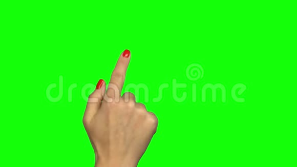 在绿色屏幕上单独拍摄一只女性手做触摸屏手势视频的预览图