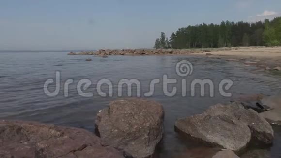 芬兰海湾落基海岸夏日视频的预览图