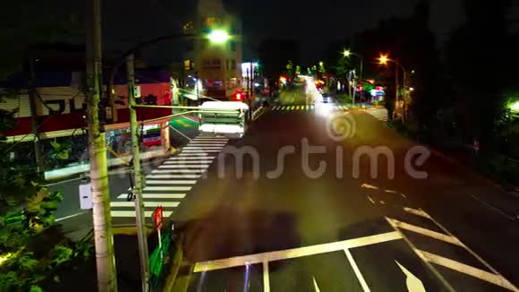 东京市中心街道的一段时间慢快门式宽拍视频的预览图