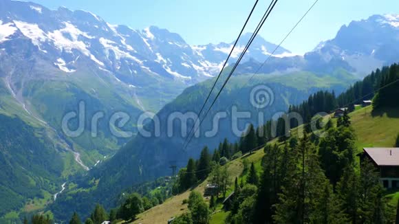 瑞士雪松索道至瑞士皮兹格洛里亚瑞士阿尔卑斯山2019年7月20日视频的预览图