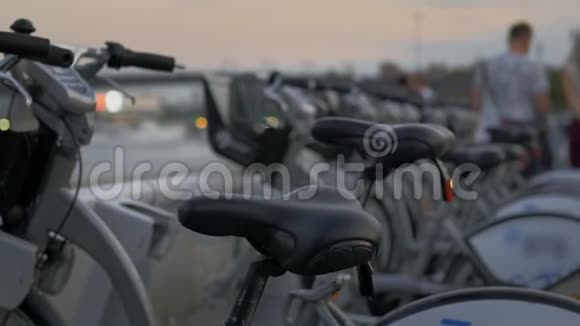 莫斯科自行车租赁网视频的预览图