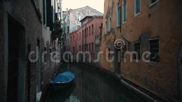 意大利威尼斯充满水的通道和平视频的预览图