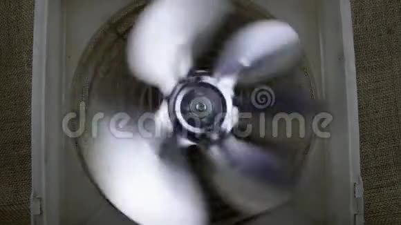 冰箱旋转风扇冷却系统视频的预览图
