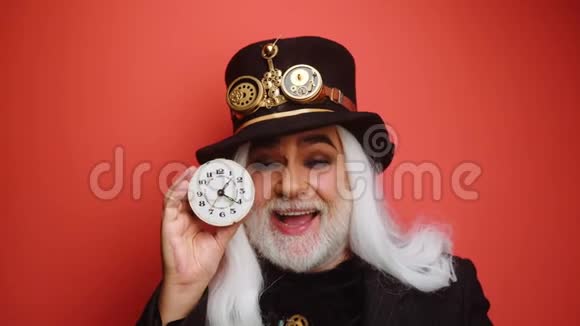 钟表匠计时员计时线时间向导有手表的老人时间就是金钱老巫师视频的预览图