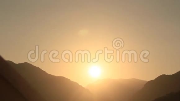 日落于山视频的预览图