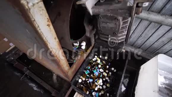 玻璃破碎工艺机视频的预览图