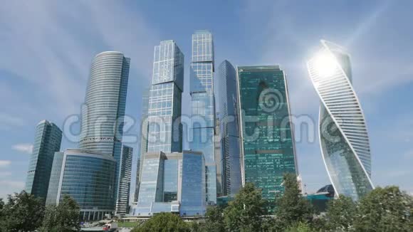 莫斯科城市摩天大楼的时间流逝莫斯科市办公商务中心莫斯科城的塔视频的预览图