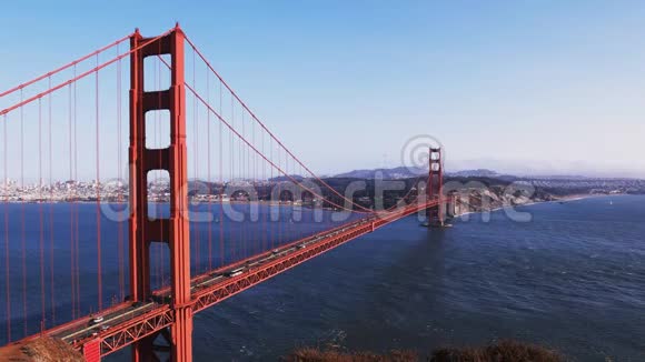 下午在旧金山的金门大桥上使用电池斯宾塞视频的预览图