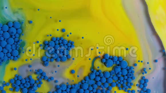 旋喷漆抽象油墨液体爆炸视频的预览图