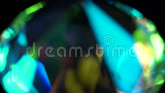 钻石闪光与绿色蓝色和橙色的高光视频的预览图