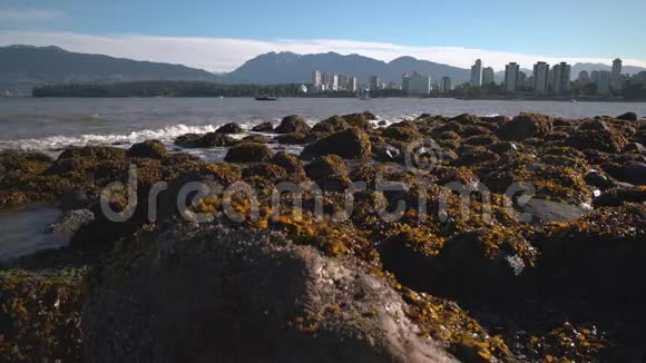 Kitsilano低潮天际线dolly拍摄温哥华4K超高清视频的预览图