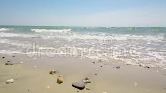 夏季令人惊叹的沙滩希腊哈尔基迪基尼亚伊拉克利亚视频的预览图