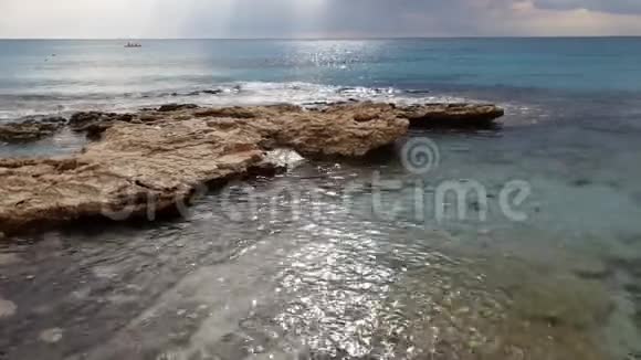 塞浦路斯岛南部沿海的地中海视频的预览图