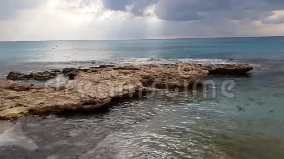塞浦路斯岛南部沿海的地中海视频的预览图