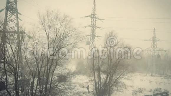 强烈暴风雪2视频的预览图