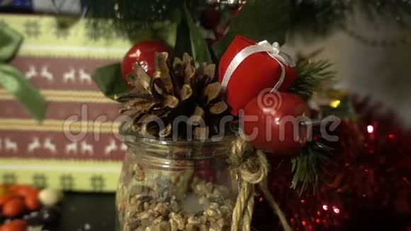 圣诞作文在树下节日情绪高清视频的预览图