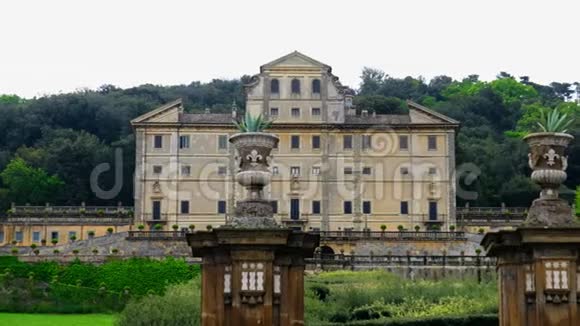 位于意大利拉齐奥的罗马省弗拉斯卡蒂的阿尔多布兰迪尼宫视频的预览图