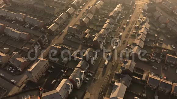 沃弗利在罗瑟姆和谢菲尔德的空中镜头南约克郡的新住宅区视频的预览图