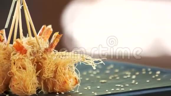 天妇罗的小虾子视频的预览图