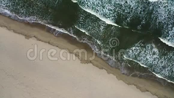 黑海的绿松石水视频的预览图