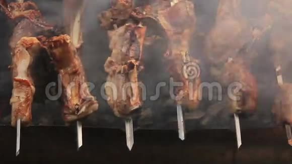 肉串上的肉视频的预览图