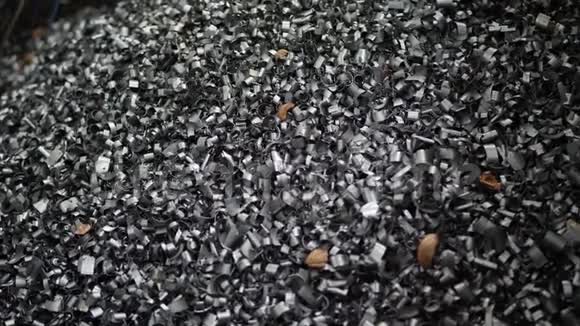 可回收的工业金属废料视频的预览图