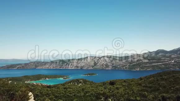 从科尔库拉岛到克罗地亚的赫瓦尔岛的惊人景色视频的预览图