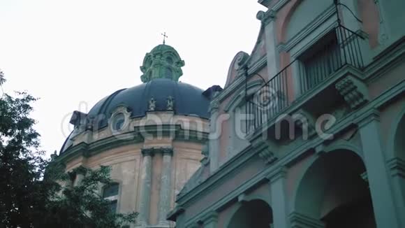 休眠兄弟会或LvivStauropegion兄弟会是一个与休眠教会有联系的宗教组织视频的预览图