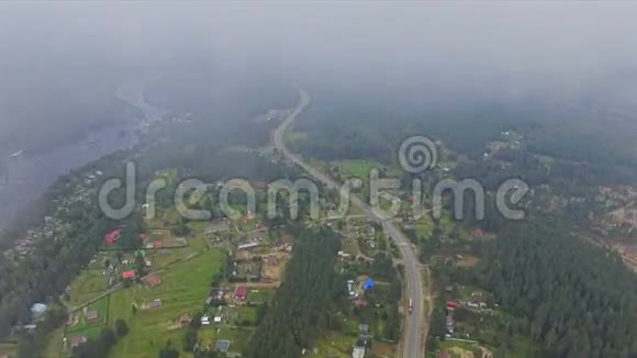 从高处看村庄视频的预览图