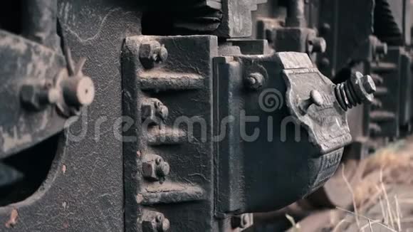 旧蒸汽火车机械视频的预览图