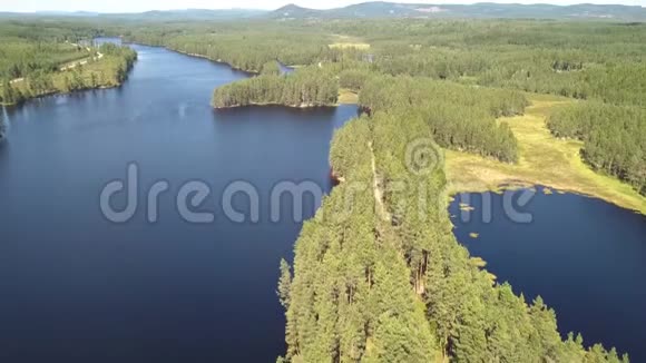 瑞典湖有许多岛屿视频的预览图
