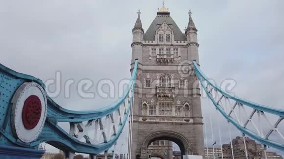 伦敦塔桥的精彩景色视频的预览图