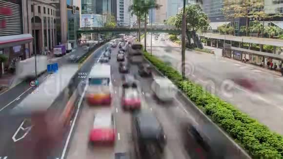 香港的交通与摩天大楼街道全景时间流逝中国视频的预览图