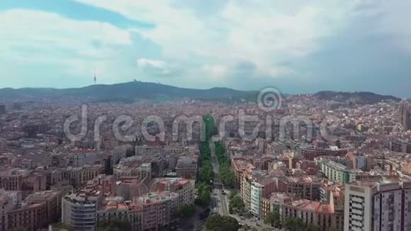 在西班牙巴塞罗那的Espaa航空景观绕城交通顶景4K视频视频的预览图