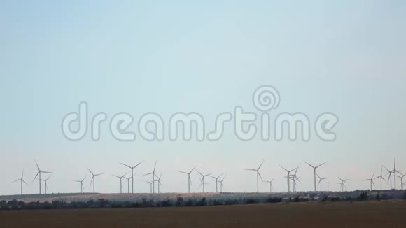 风力涡轮机利用清洁绿色技术视频的预览图